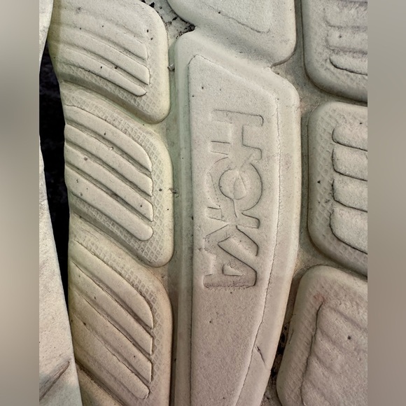 HOKA ORA 3 RECOVERY SLIDES
 Color is Honeydew men’s 10 or Women’s 12 - Picture 4 of 7